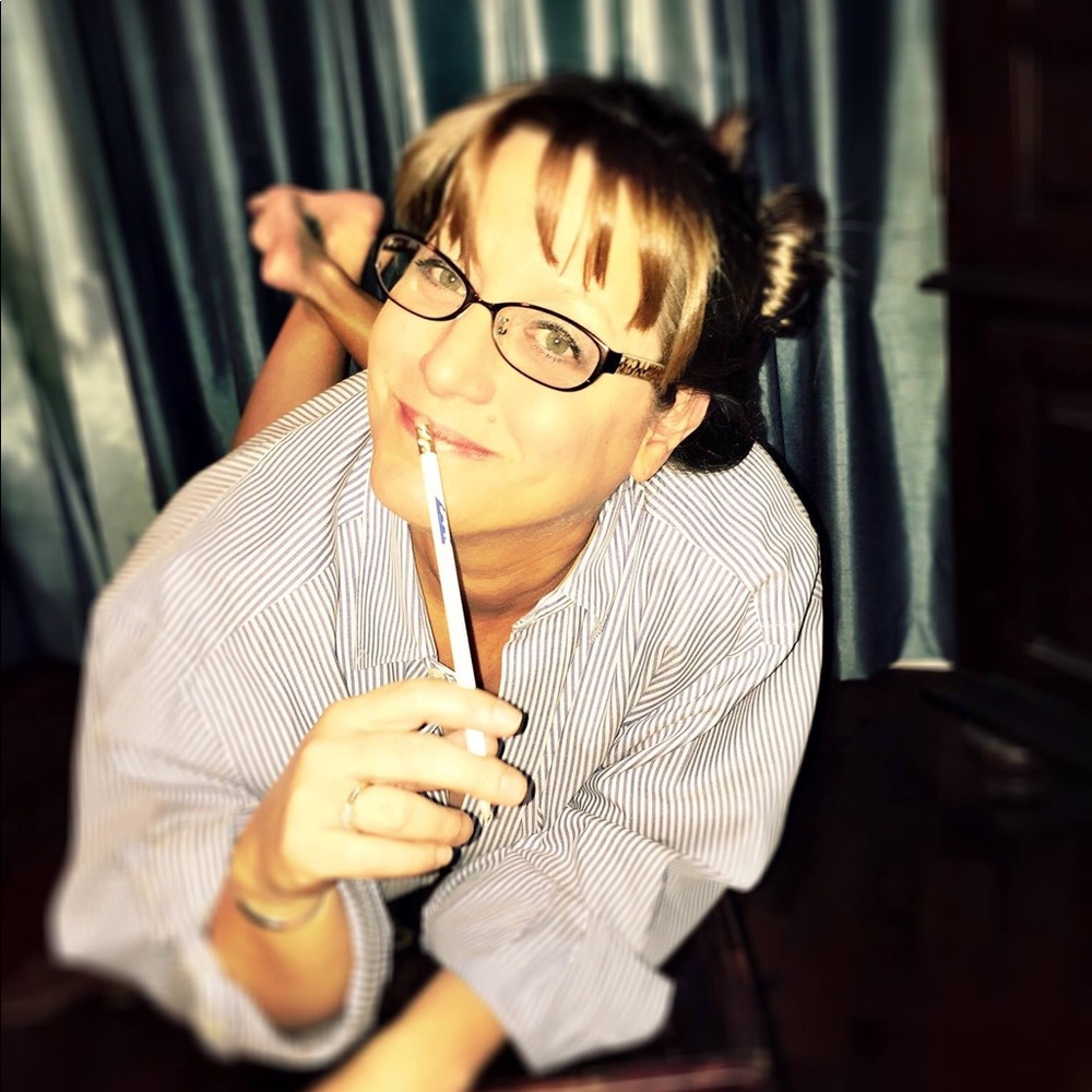 Meet your Posher, Tammy Poshmark Ambassador